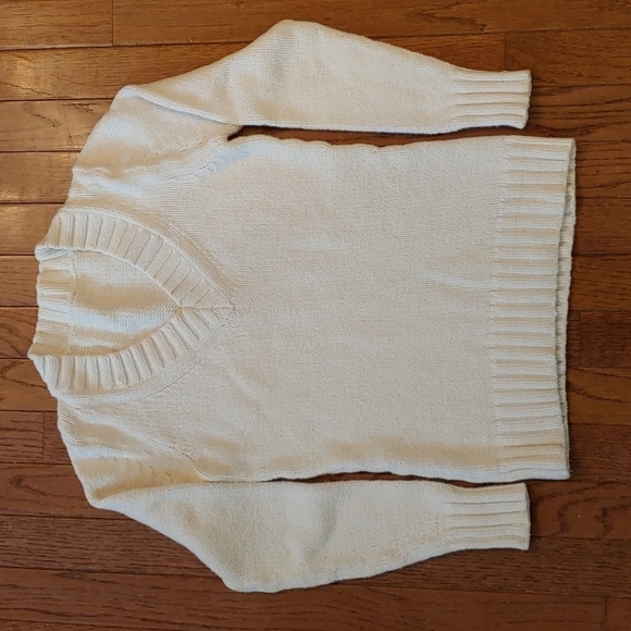 White V Neck Pullover Sweater No Tags See Photos for Measurements - Picture 1 of 4